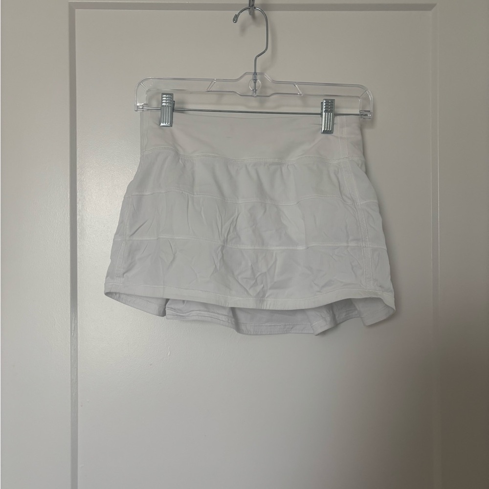Lululemon pace rival white skirt size 4 GREAT CONDITION BARELY WORN